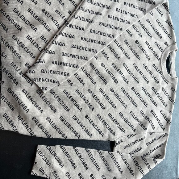 NWT Balenciaga Long Sleeve Knit Top Crewneck Mini Logo Allover White Wool Blend - Picture 2 of 9